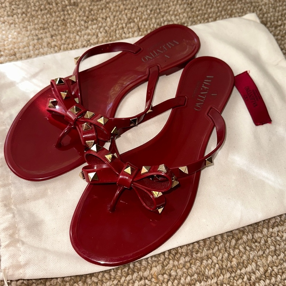 Valentino dark red jelly bow rockstud sandal
